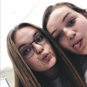 Meet your Posher, Hailey